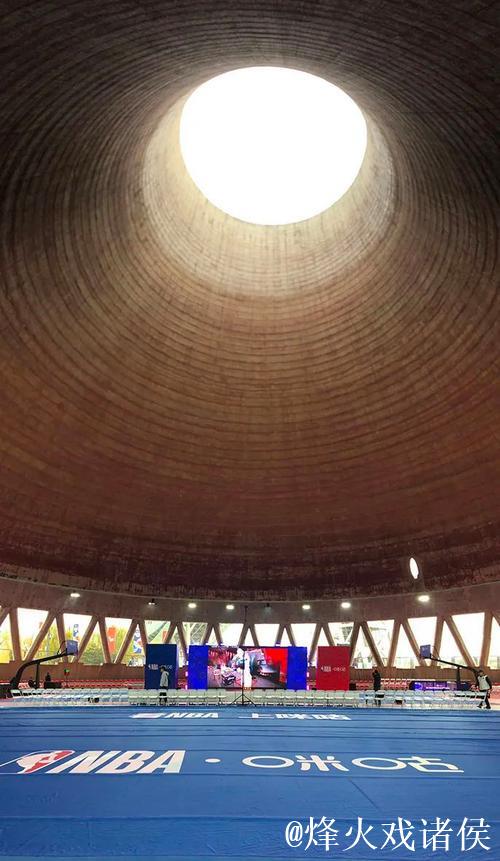 18记三分气势如虹! 花式主场秀燃爆首钢园! 18记三分气势如虹! 花式主场秀燃爆首钢园!