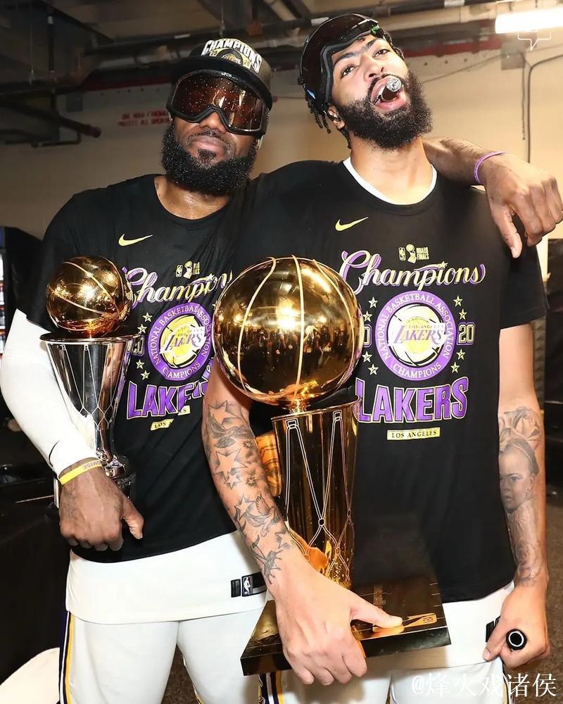 詹姆斯创两项历史纪录 浓眉21+20 湖人战胜国王 詹姆斯创两项历史纪录 浓眉21+20 湖人战胜国王