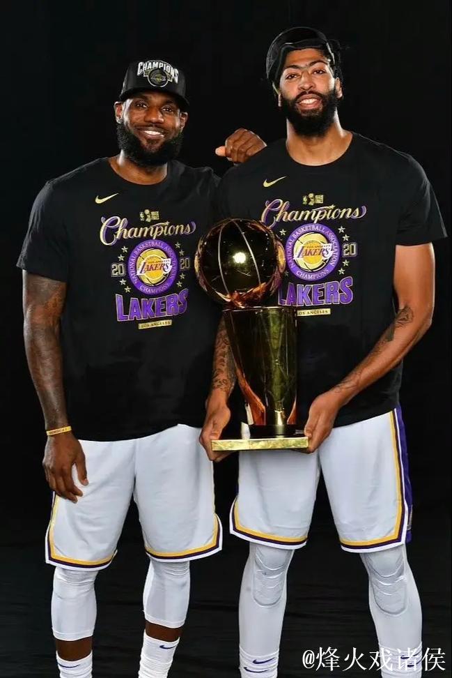 詹姆斯创两项历史纪录 浓眉21+20 湖人战胜国王 詹姆斯创两项历史纪录 浓眉21+20 湖人战胜国王